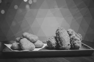Wings 4 Pc+ CHICKEN Nuggets 4 Pc