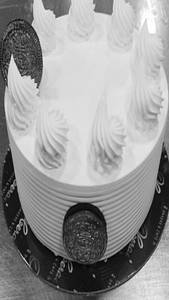 Vanilla Exotic  Cake