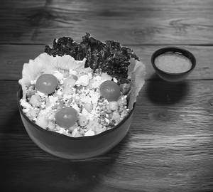 Healthy bite salad quinoa