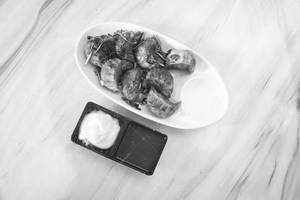 Veg Fried Momos (8pcs)