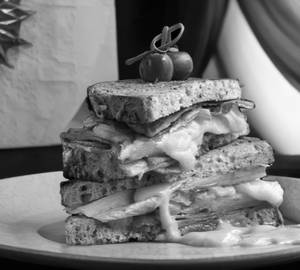 Peri Peri Veg Corn Cheese Sandwich