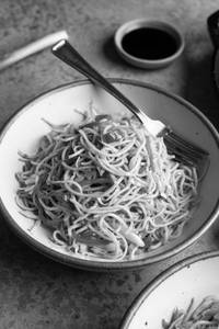 HAKKA NOODLES
