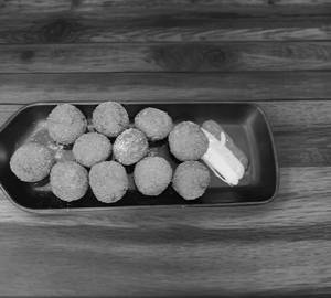 Cheese corn balls