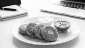 Fasting Alu Patty 4ps With Dahi And Chutey