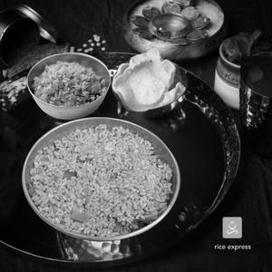 Vatha Kuzhambu Rice 450 Ml + Veg 250 Ml + Fryums + Pickle