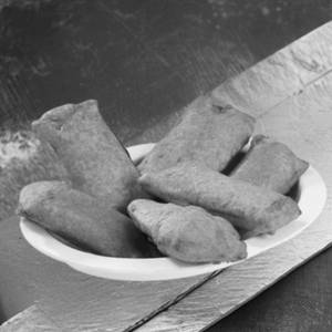 Raw Banana Bajji - 8 Nos (No Chutney)