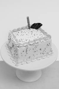 Vanilla Couple Cake [250 Gms]