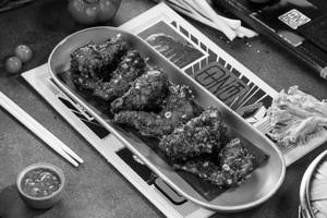 SPICY CHICKEN WINGS