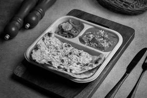 Cheese Naan With Paneer Butter Masala