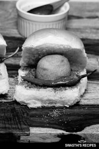 Vada pav 1