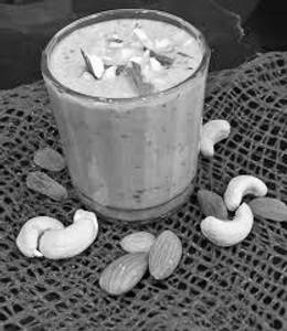 Dry fruits shake