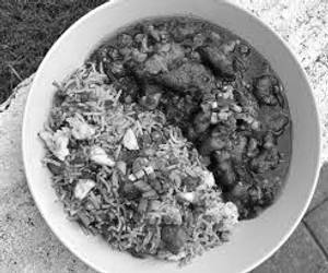 Chicken Schezwan Rice With Gravy