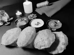 Puri Aloo (4 Pc)