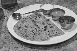 Aloo Paratha (2)