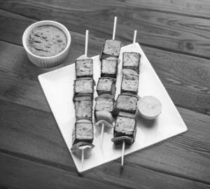 Paneer peshuari tikka