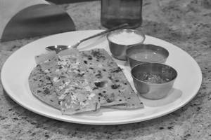 Paneer Paratha (2)