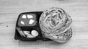 Laccha Paratha (3 Pcs) + Paneer Masala