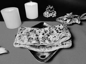 Missi Paratha (1 Pc - Besan)