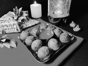 Cheese Pataka Balls (10 Pc)