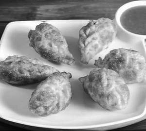 Veg Momos [Fried]