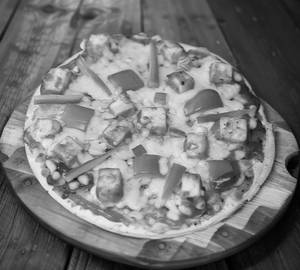 Schezwan paneer pizza [8 inches]