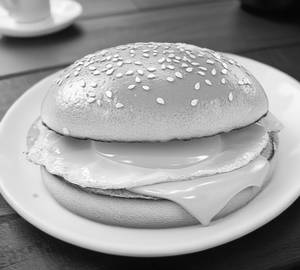 EGG CHEESE BURGER