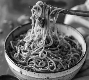 Veg Hakka Noodles