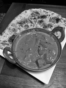 Butter Chicken Boneless With Butter Naan
