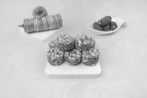 Sugarless Dates And Nuts