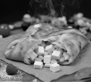 Paneer Stuffed Hot Pockets