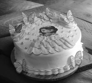 Doll cake