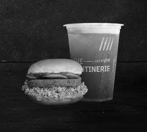 Schezwan Burger + Lemon Ice Tea