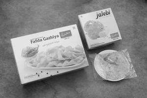 Kesar Jalebi [250 Gms] + Fafda Gathiya [250 Gms]