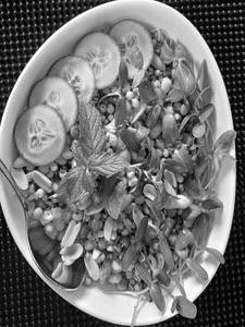 Crunchy Peanut Salad