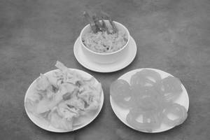 Kesar Jalebi [250 Gms] + Papdi Gathiya [250 Gms]