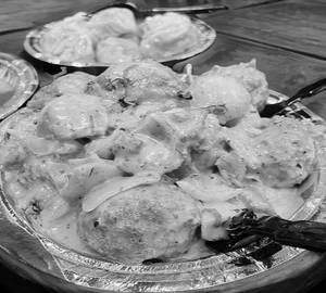 Veg Fry Butter Gravy Momos