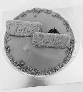Lotus Biscoff Cake