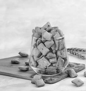 Namkeen Para [250 Gms]