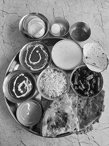 Green Vegetable Thali
