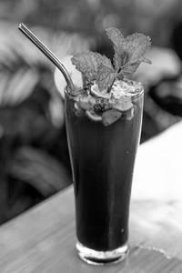 Black Currant Mojito