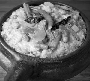 Mix Veg taheri with chutney 