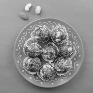 Dry Fruit Ladoo