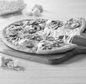 Sourdough Slim Creamy Truffle Mushroom Pizza (Med)