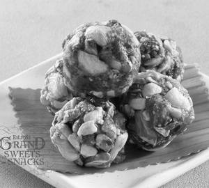 Dry Fruit Laddu ( 300 Gms )