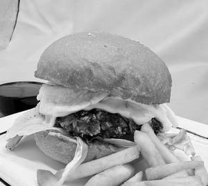Artcom Special Burger