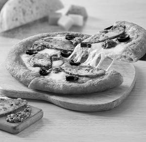 Sourdough Pesto Chicken Pizza (Reg)