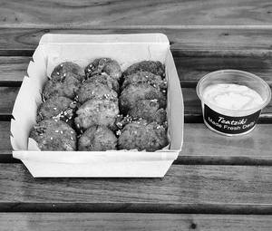 Peri Peri Potato Bites With Tzatziki