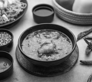Chilli Garlic Chicken [Serves 2]