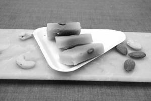 Hyderabadi Milk Mysore Pak