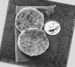 Ghee karam utappam 2pcs